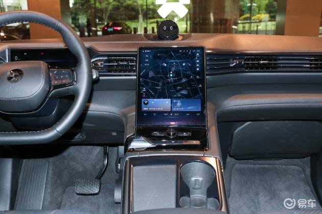 蔚来ES8_蔚来ES8内饰评测_蔚来ES8外观设计