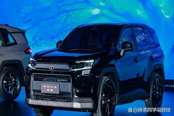 荣放节油表现，通勤舒适体验，空间实用细节-有驾