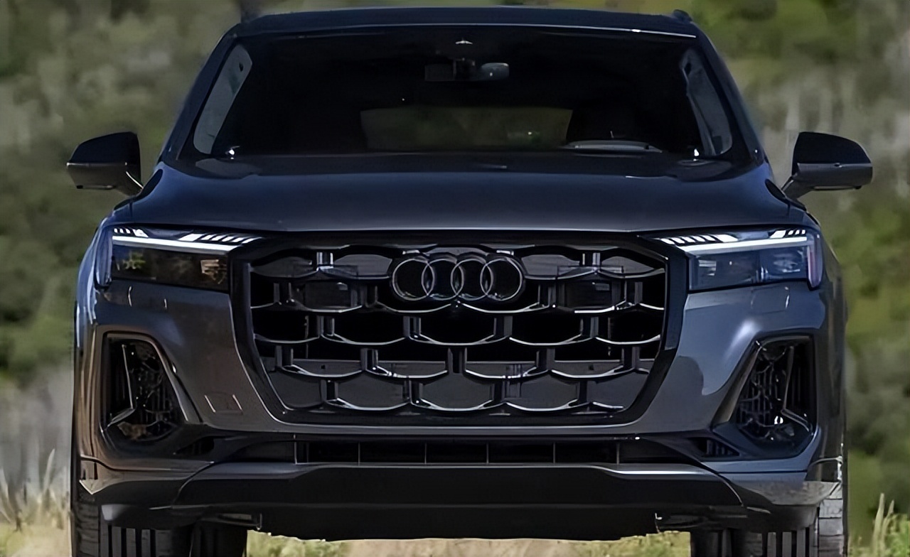 奥迪暗夜包包括哪些_奥迪全新_