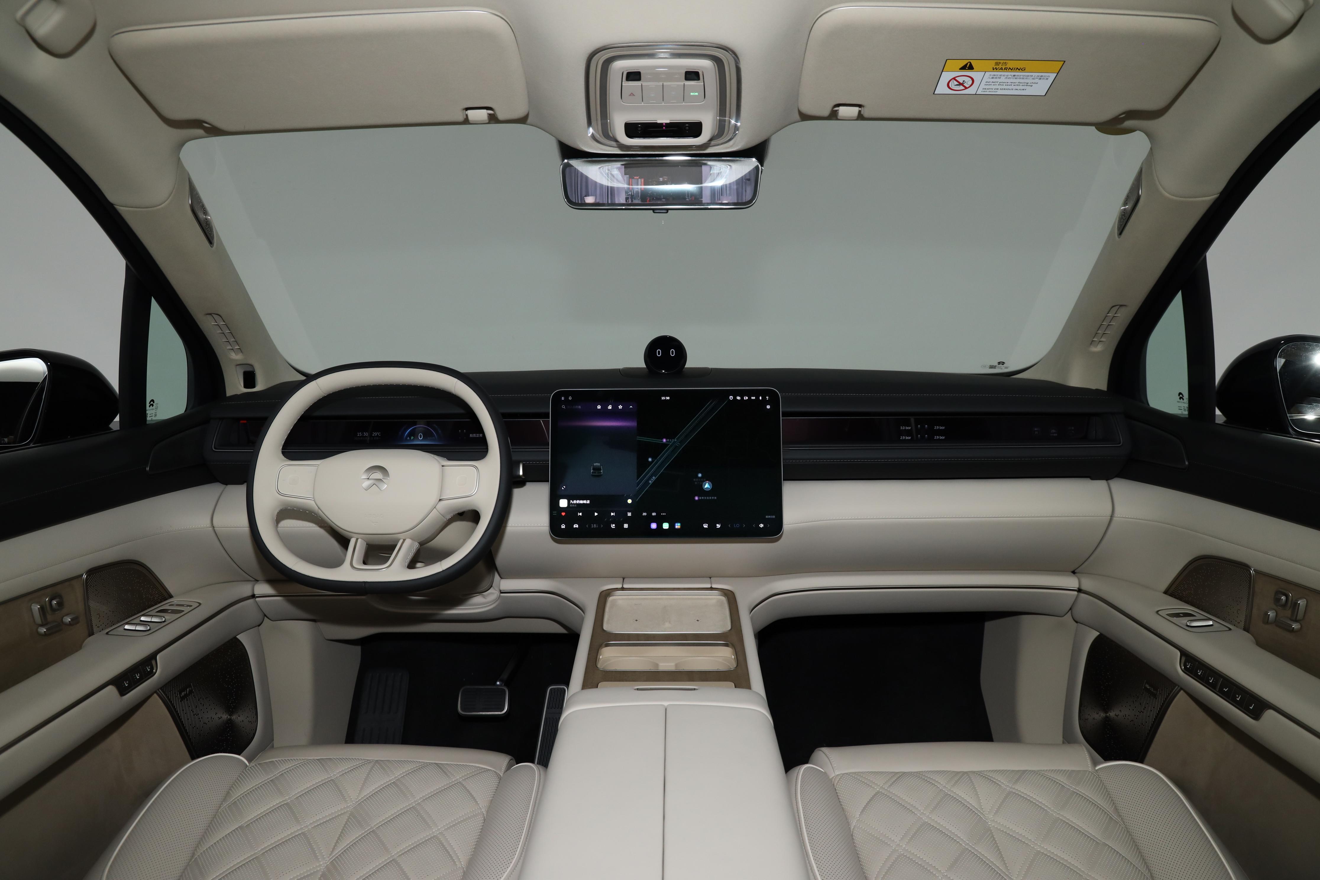 蔚来ES8 2026款六座行政豪华版 900V高压架构 3分钟换电_蔚来ES8