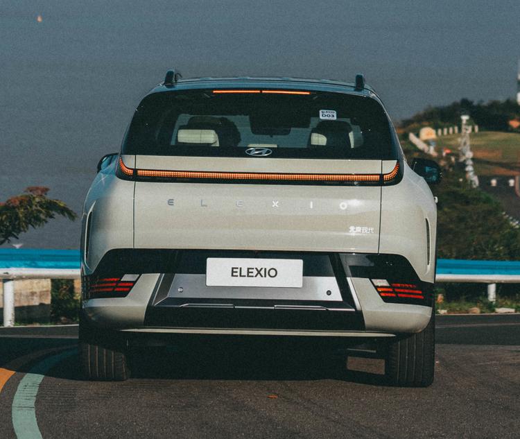 “骂”不醒的北京现代？新车再度爆冷，月销仅221台__“骂”不醒的北京现代？新车再度爆冷，月销仅221台