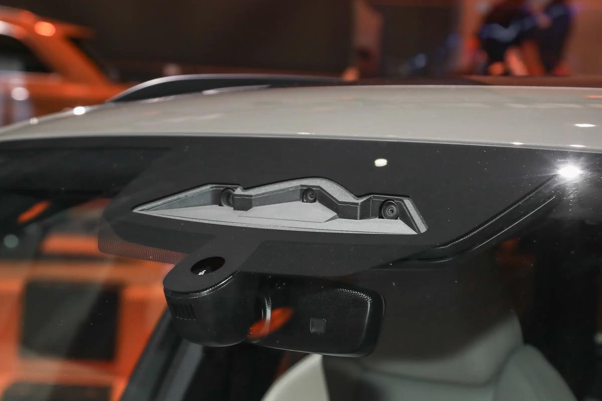 _奥迪雷达控制盒在哪里_奥迪雷达模块在哪