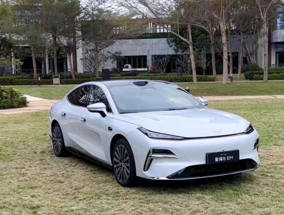 2026年4月榜单TOP1！吉利银河星耀8远航家优缺点大起底，14.28万起哪个好？